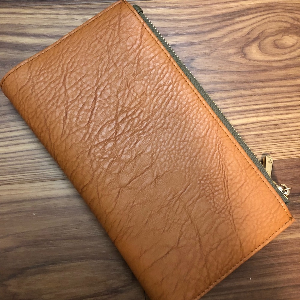 Charming Charlie’s wallet